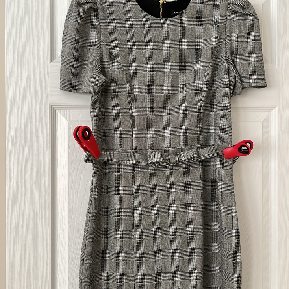 EXPRESS DRESS!